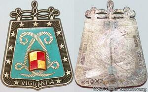 S2565 France Insigne Métallique 5° Régiment De Hussards vigilantia - Faire Offre