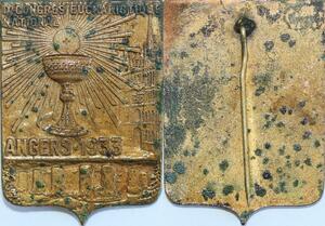 Q6480 Médaille Congrès Eucharistique Eglises Angers 1933 SUP