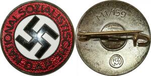 R0284 German Pins Nazi Hitler Nationals Sozialistische D.A.P UNC