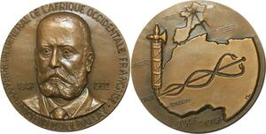 R1564 Rare Médaille Afrique Occidentale 100 ans Dr Noël Ballay Gouv. 1947 SUP